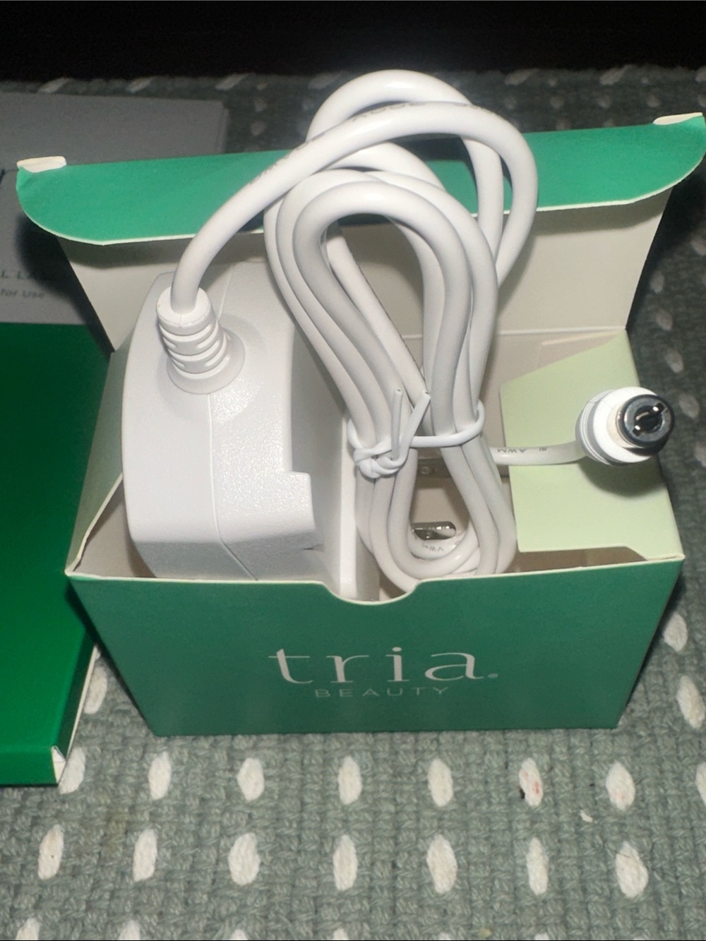 Tria Hair Removal Laser 4X - White with Pink Accents - Picture 8 of 11